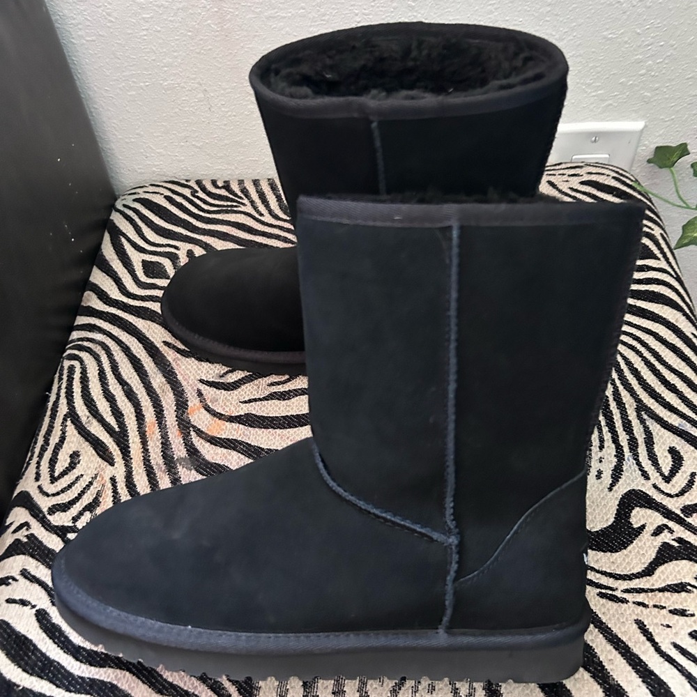 Koolaburra by Ugg Black Ankle Boots